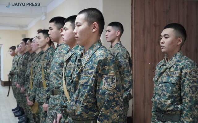 Сколько казахстанцев призовут в армию в 2026 году