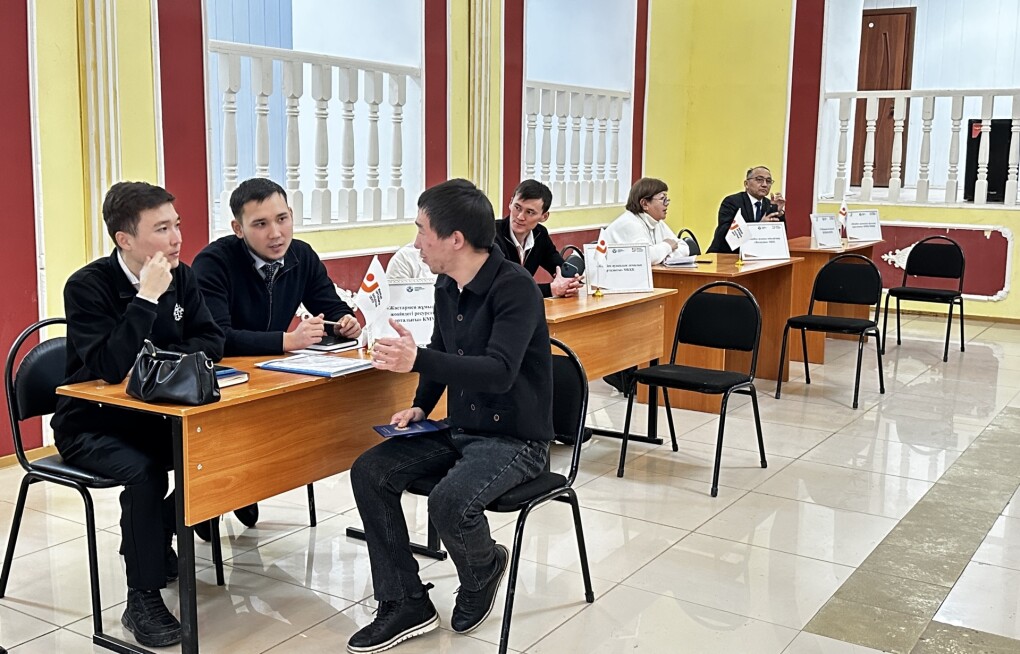 image-10-02-25-07-00