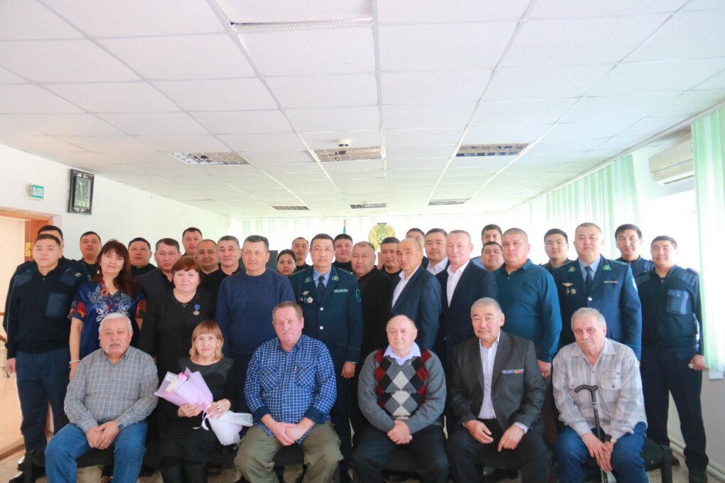 image-25-02-25-05-00