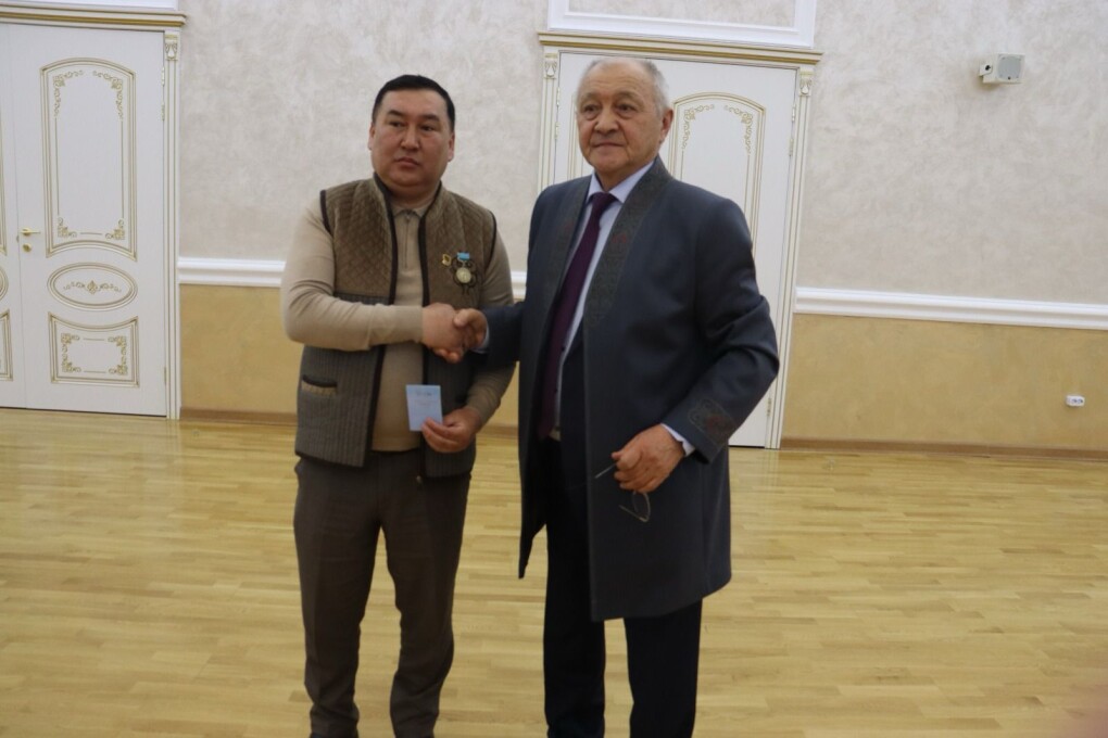 9fd5384e-f18d-46be-8799-a8b8d61a1f01