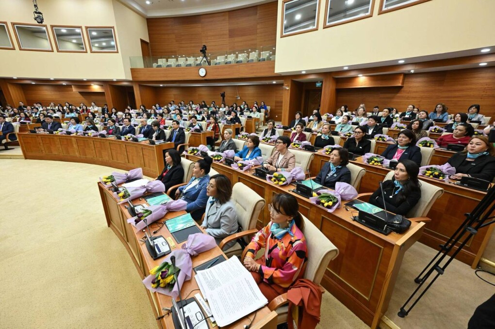 d9b9d750-628a-4587-beee-a270d2f50ee6