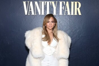 25727606-aad2-452d-b4ac-132930f3ff43