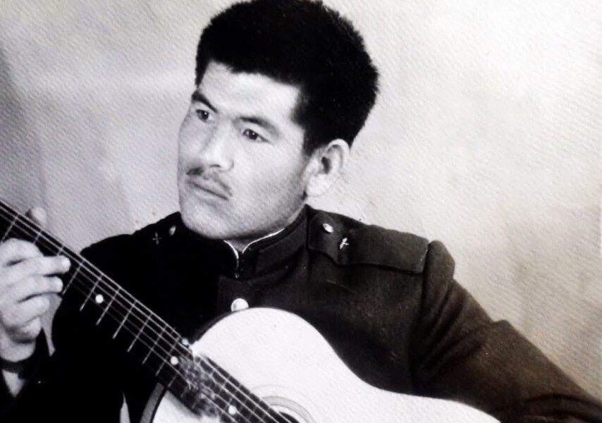 Латекс порно клиптер Оған оның порно түсіргені ұнайды