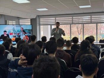 c47c00ff-85fc-4ff0-afec-4adf2644baa6