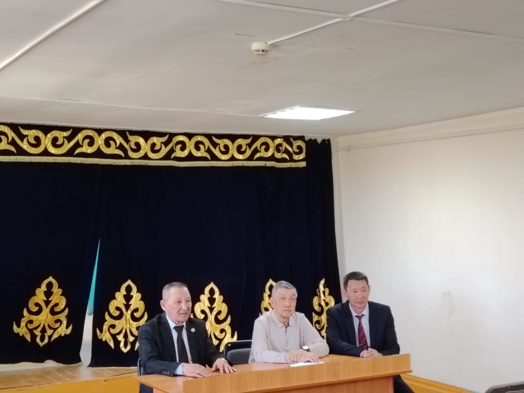 f9058d33-8a2e-44cb-ab6e-8a3451fe7b23