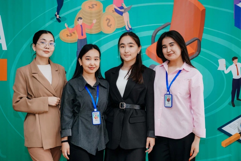 жп мамандар галереясы устаз абай мектеби (8)