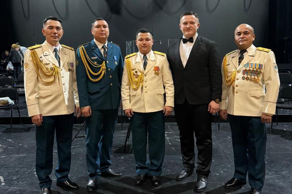 04d2c398-08a5-484a-bc6d-d681e3c10e23