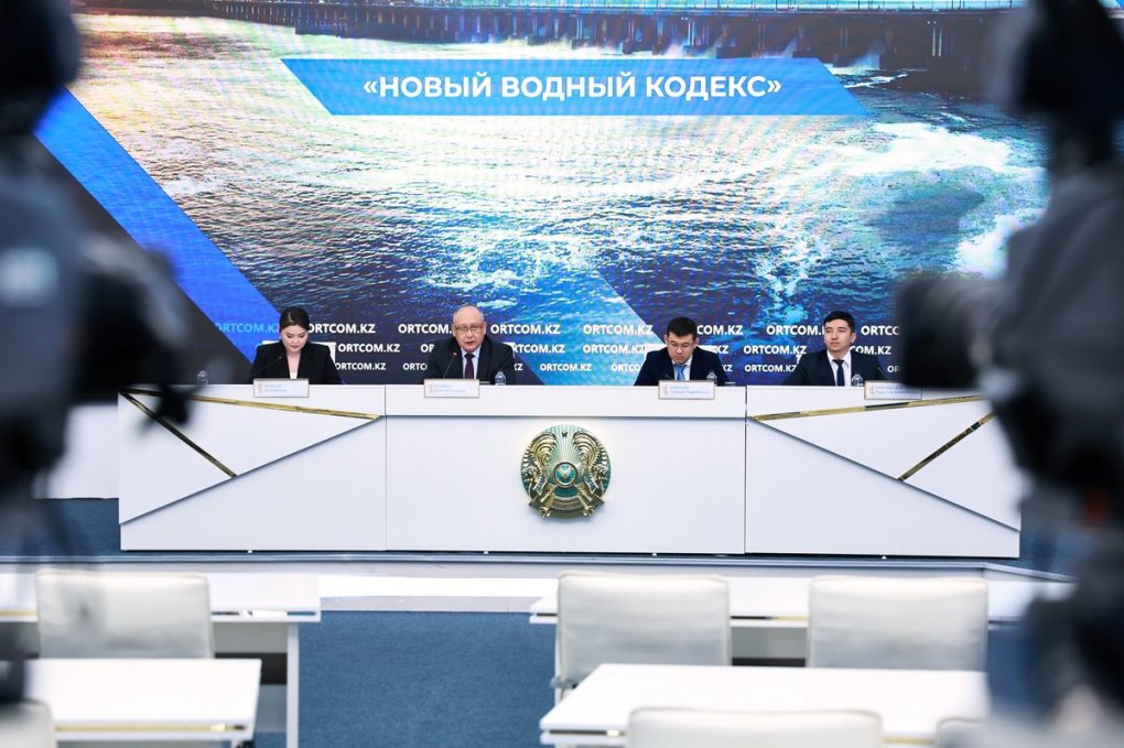 68189a976bb56122596814