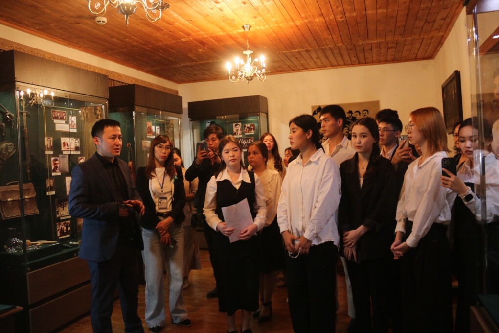 998d529a-6962-4e90-9032-aceacef0cc28