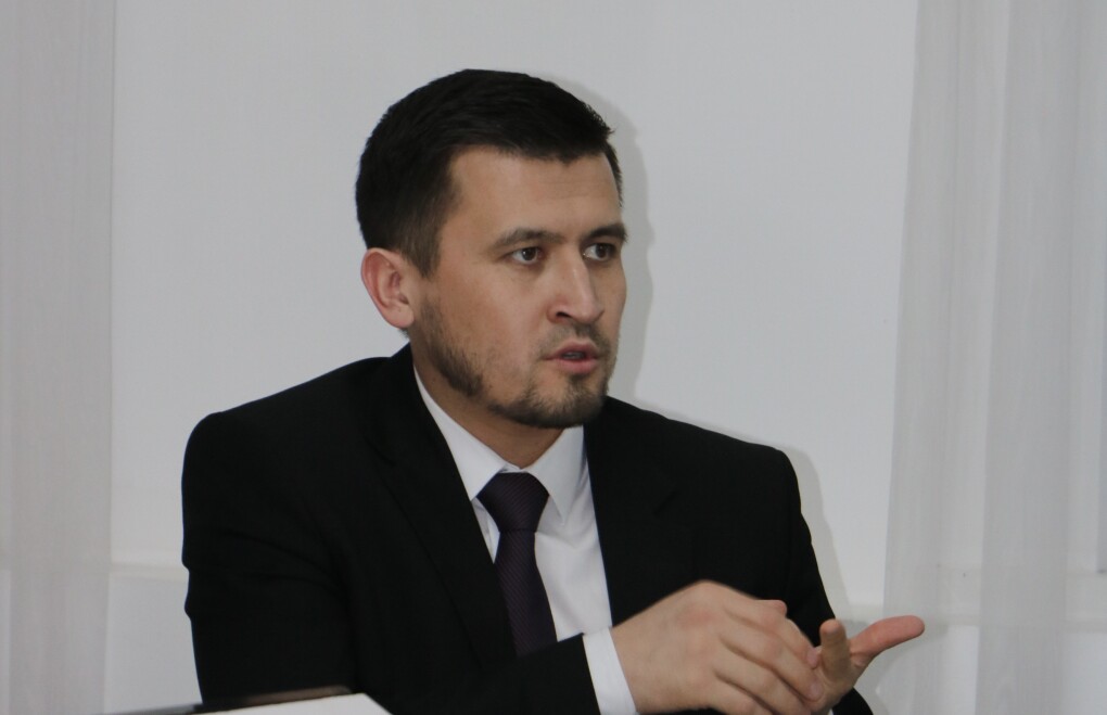 Азат Қаратай, дін істері (1)