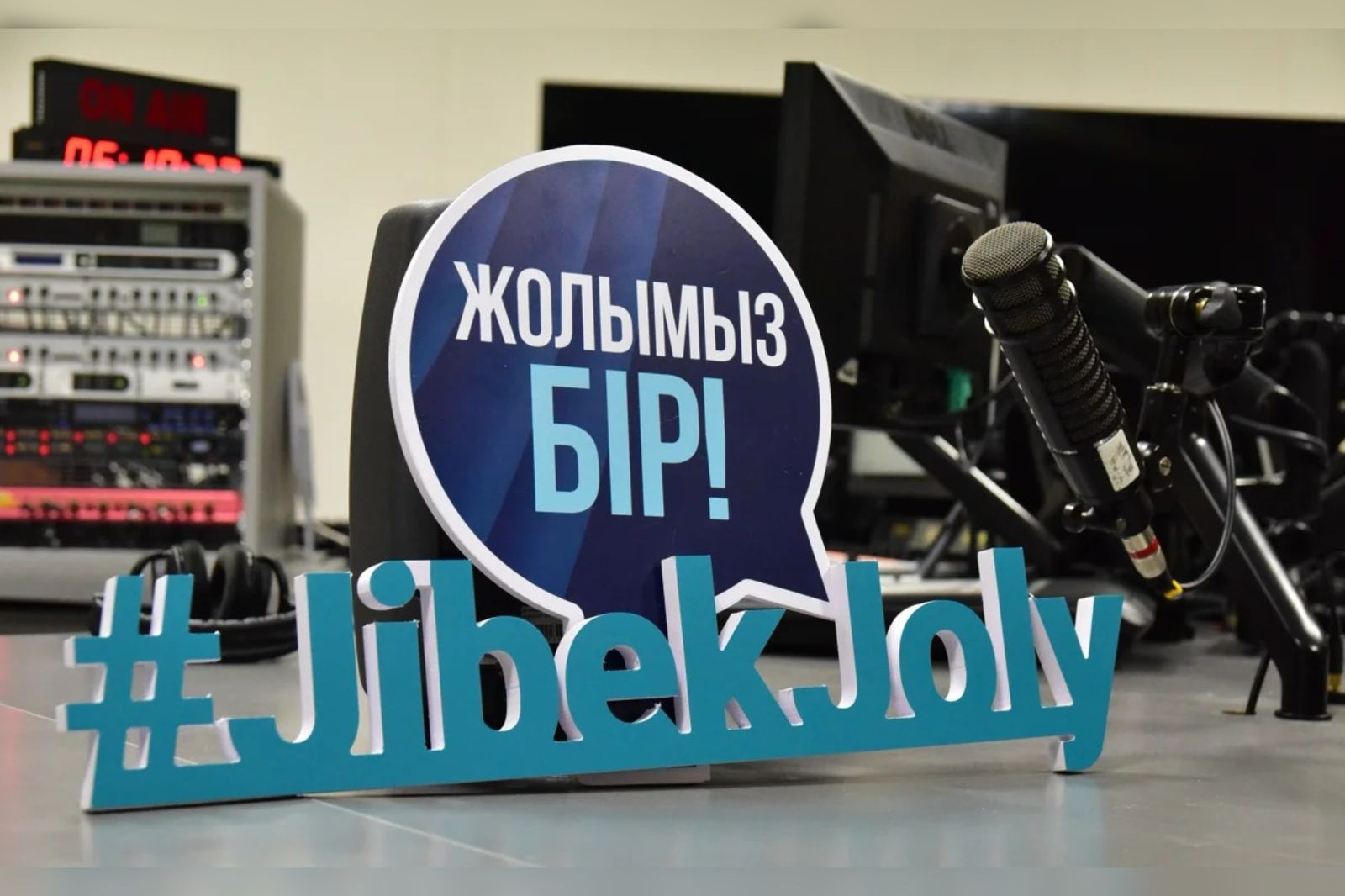 жалаңаш BBW әйелдер поза Әже, ата және немересі қос жынысты бейнелер