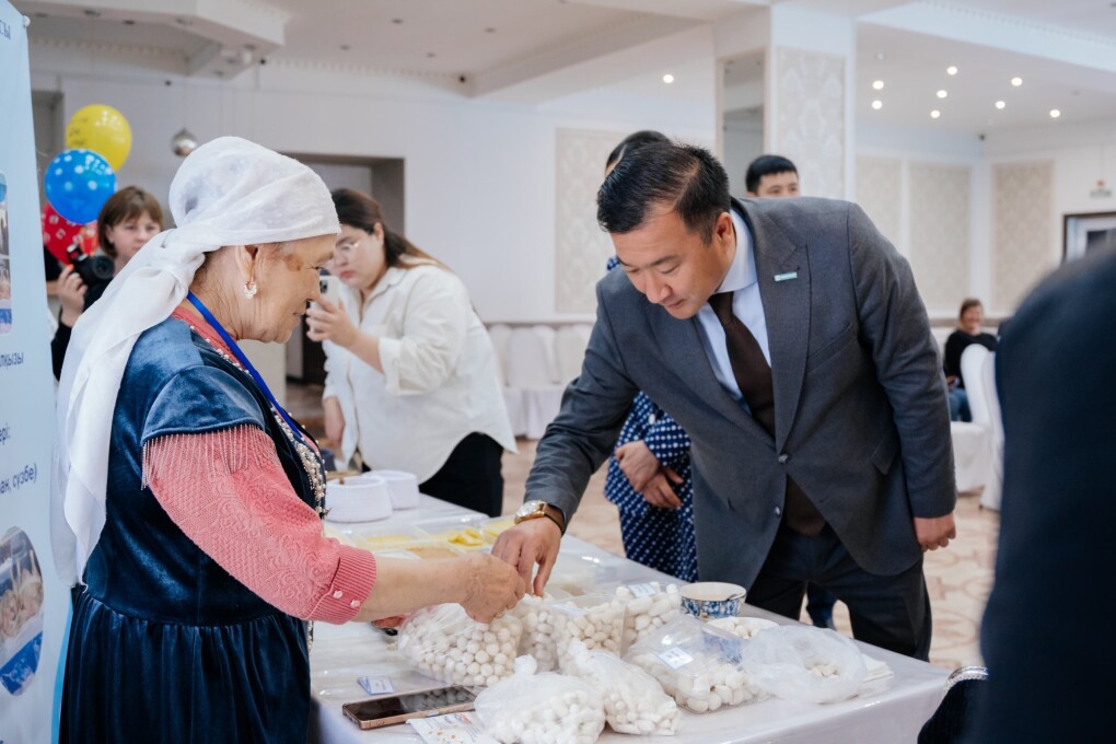 d9d7a145-5160-44a3-9aae-1597aa89a3d3