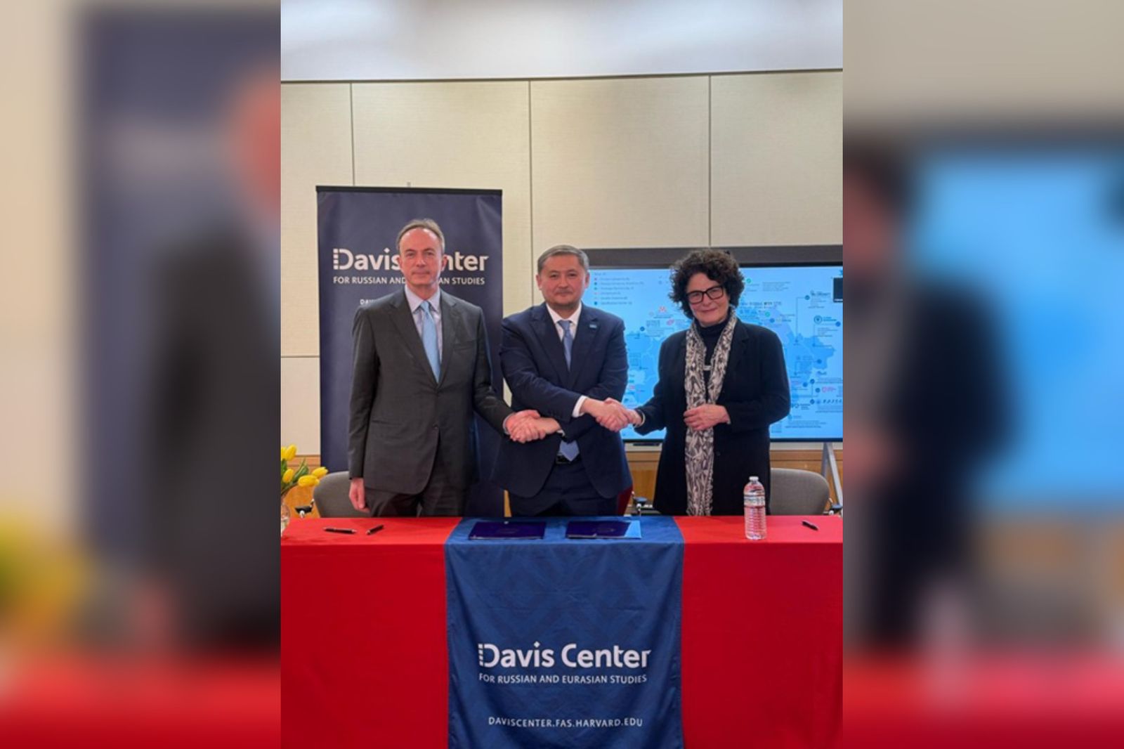 e7ed84db-58a0-462c-8a03-0db618a331c2