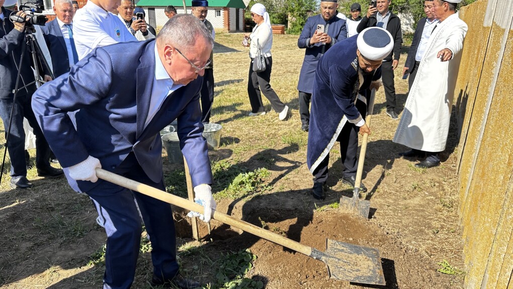 image-22-05-25-12-53-3