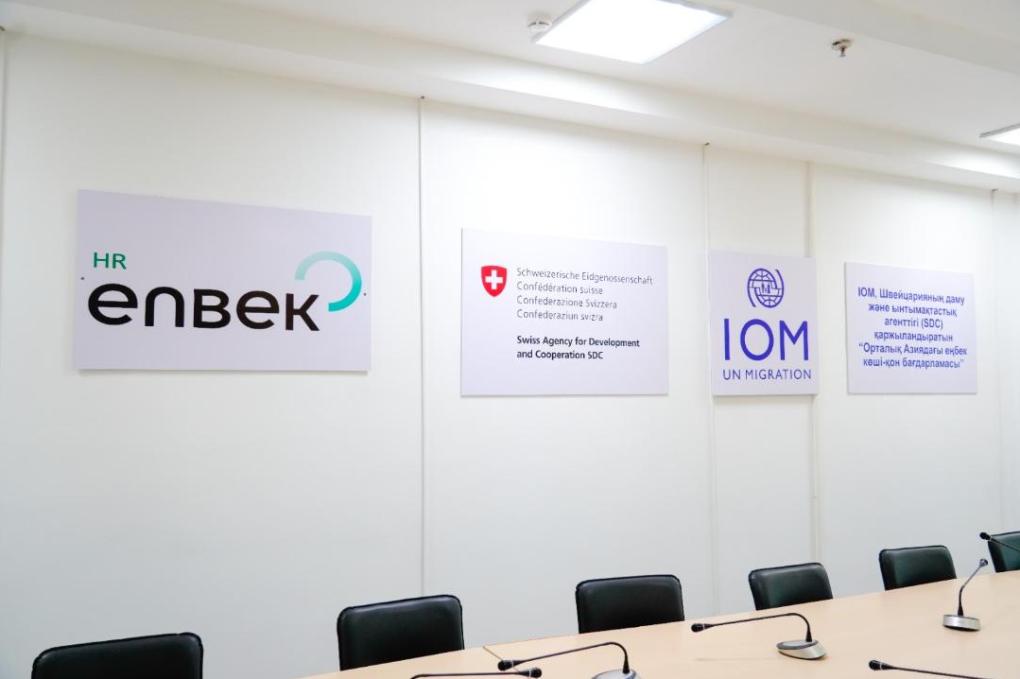 2a09a5e6f7e0e543db0ab36f7231c05e_1280x720