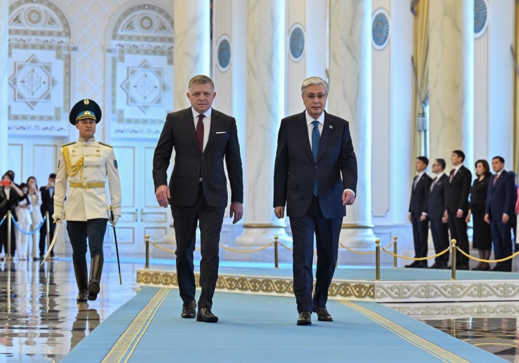 393c4d40-08c3-402c-9b31-532f8303395d