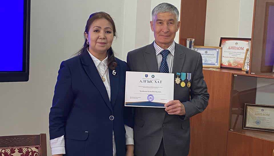 933e9d93-7253-43ff-818c-ca22523e2a92