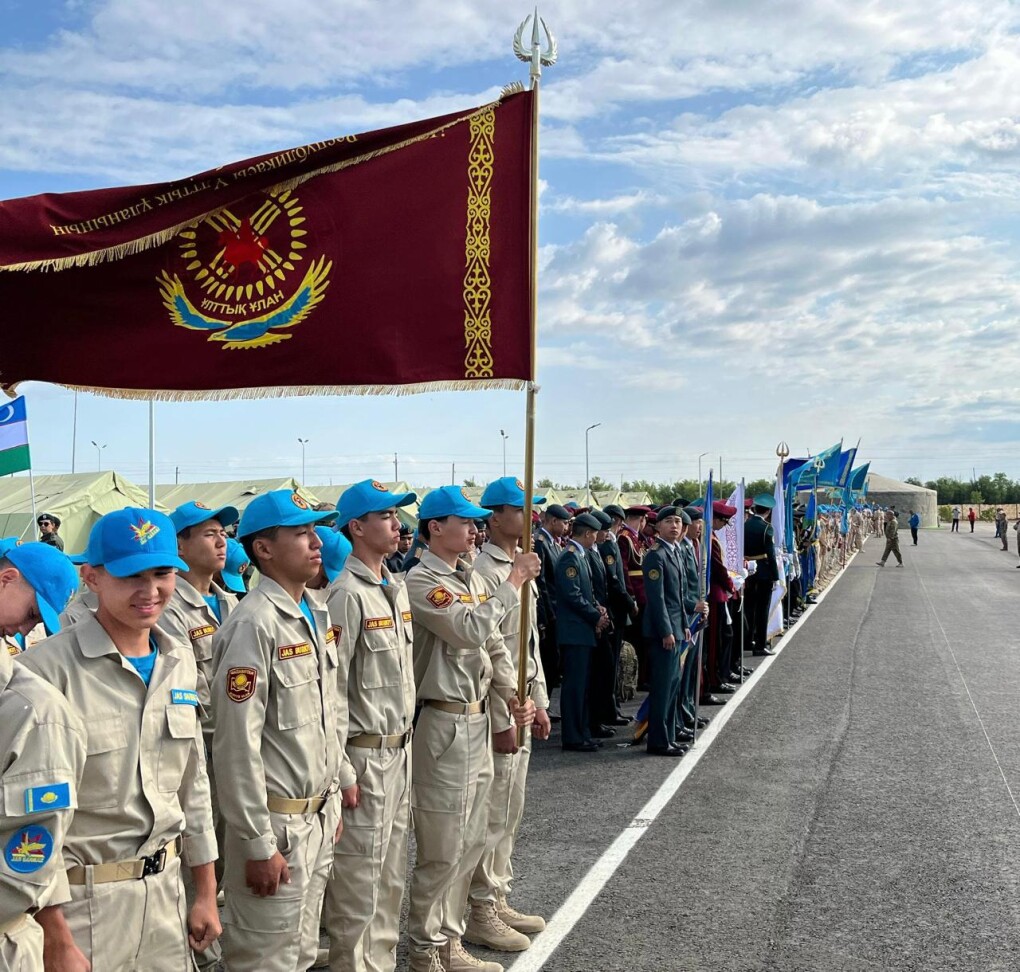 Саша аққұба лесбиянка