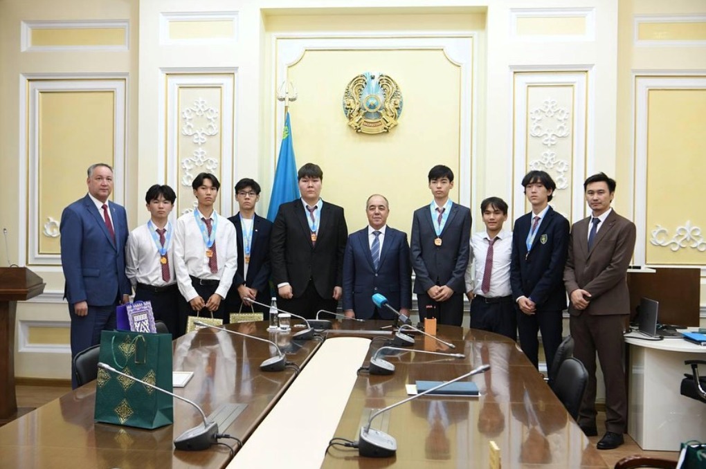 аким - р0б0тотехника (1)