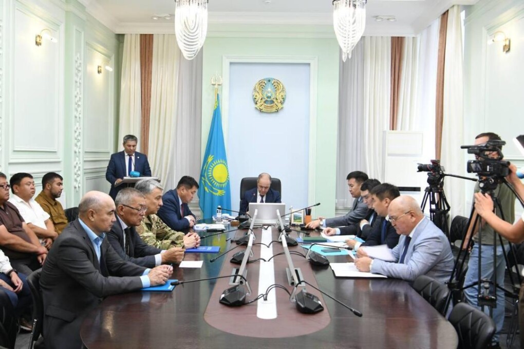 аким - саранча (1)