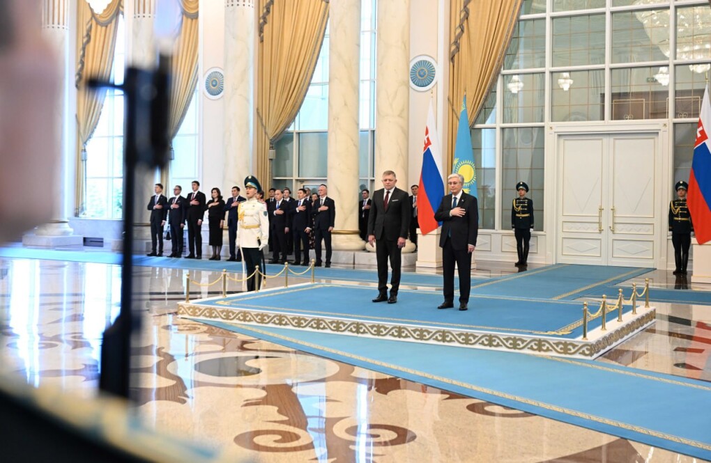 b297d2c8-f2f2-49e0-83dd-0a7f5c090d35