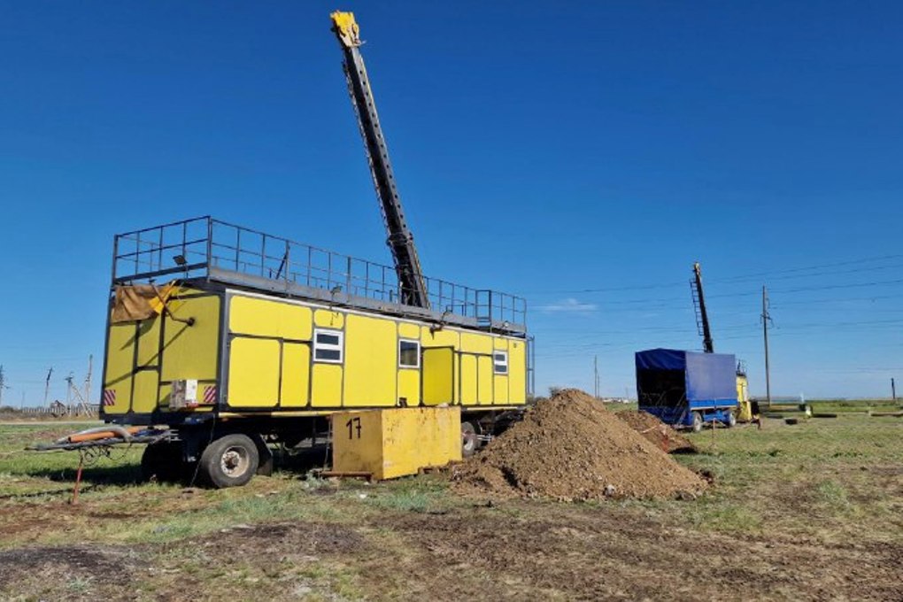 ee83670d-8973-4195-a9b1-6abfb170f221