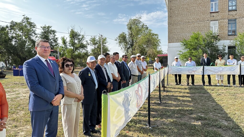 image-11-06-25-11-41-4 (1)