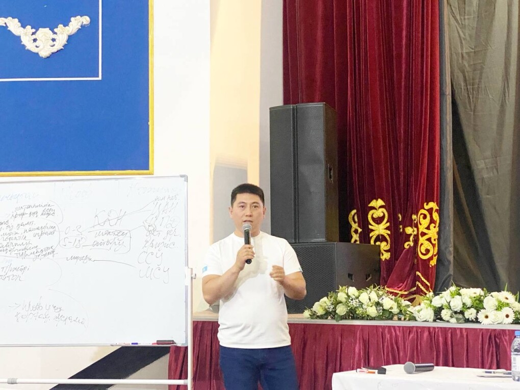 image-11-06-25-12-37-1