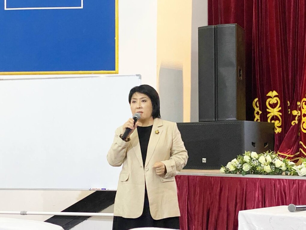 image-11-06-25-12-37-3