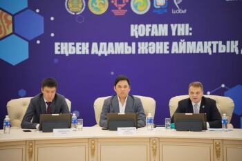 12281957-53b2-47f0-8388-b4f6ce239963