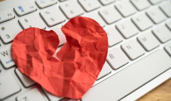 e33e27b7-a7bd-46f0-9528-7645414b3df7