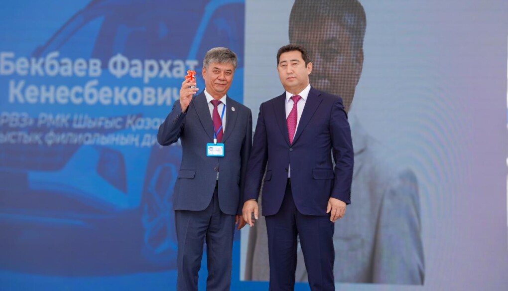 _gluster_2025_7_10_4cb4228d0cdecd42c6f6470d98d5bcc7_1280x720