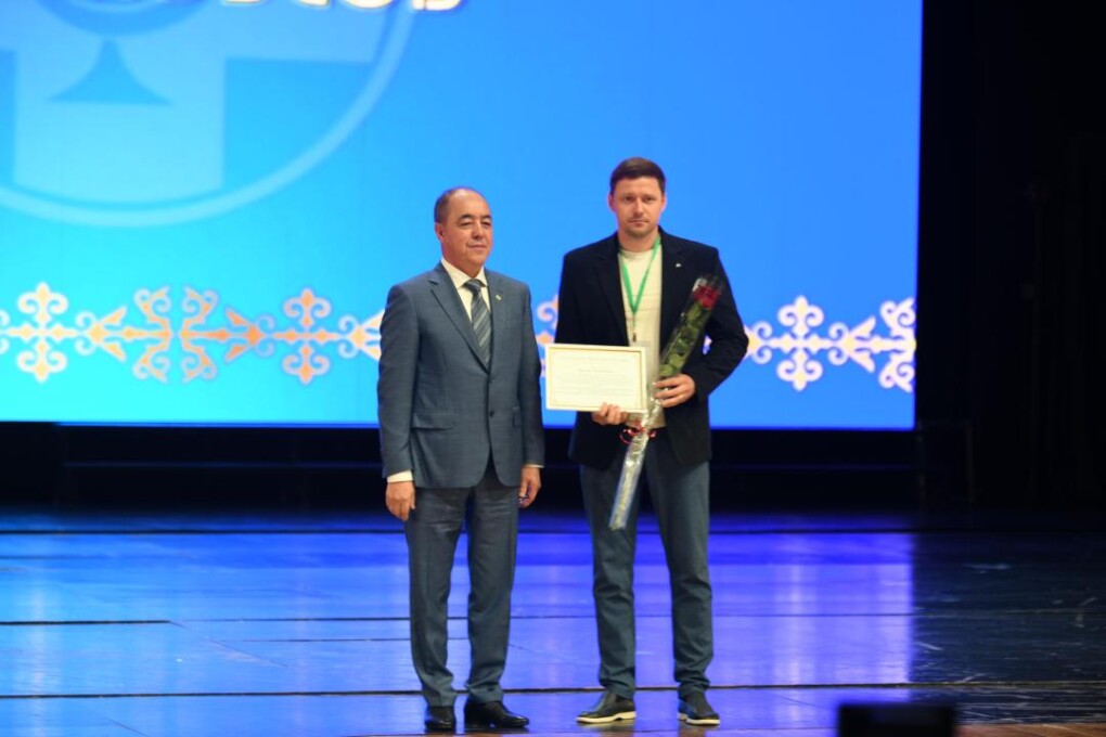 _gluster_2025_7_10_5a12c7f64574afd745af382c938bad70_1280x720