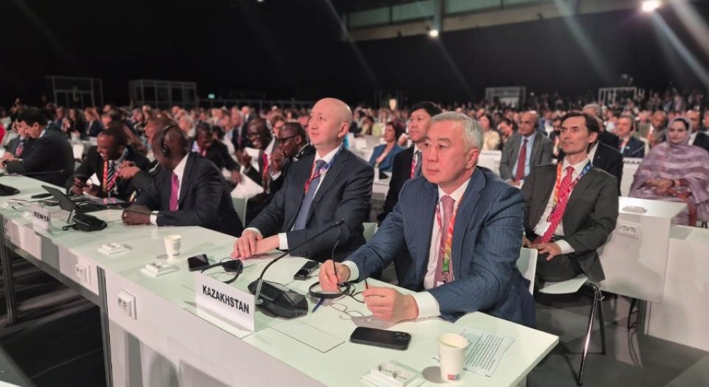 _gluster_2025_7_1_83b47108a30bc59dddb2274710135196_1280x7201