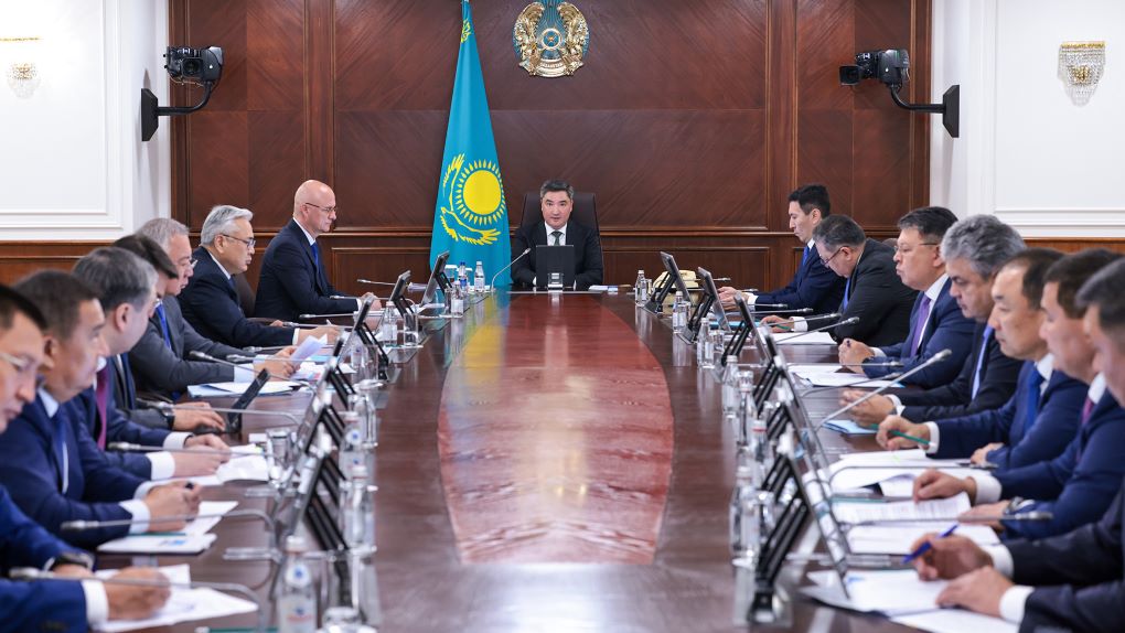 ЖД БЕКТЕНОВ — 2