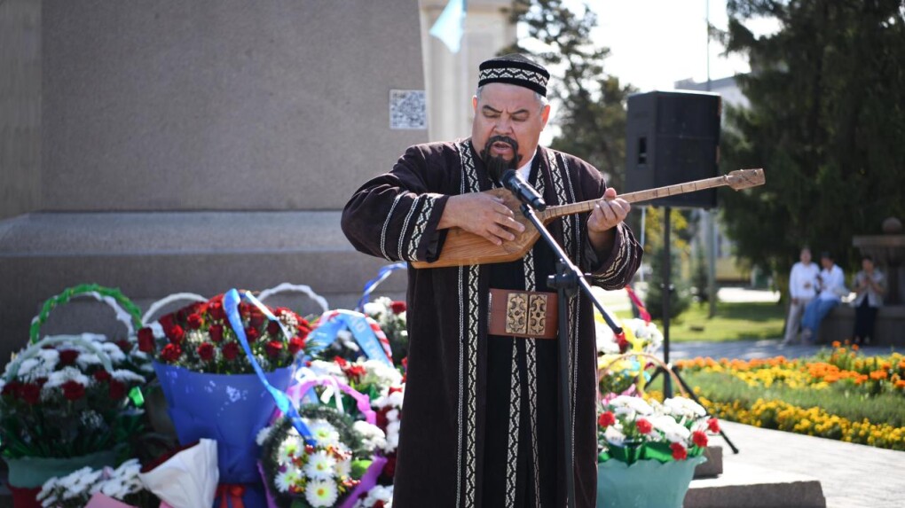 a2063d35-bd7a-4625-b059-af10d561bb1e