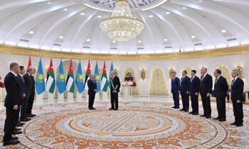 fea17b64-1a07-4dbf-832f-ac5c85c85445