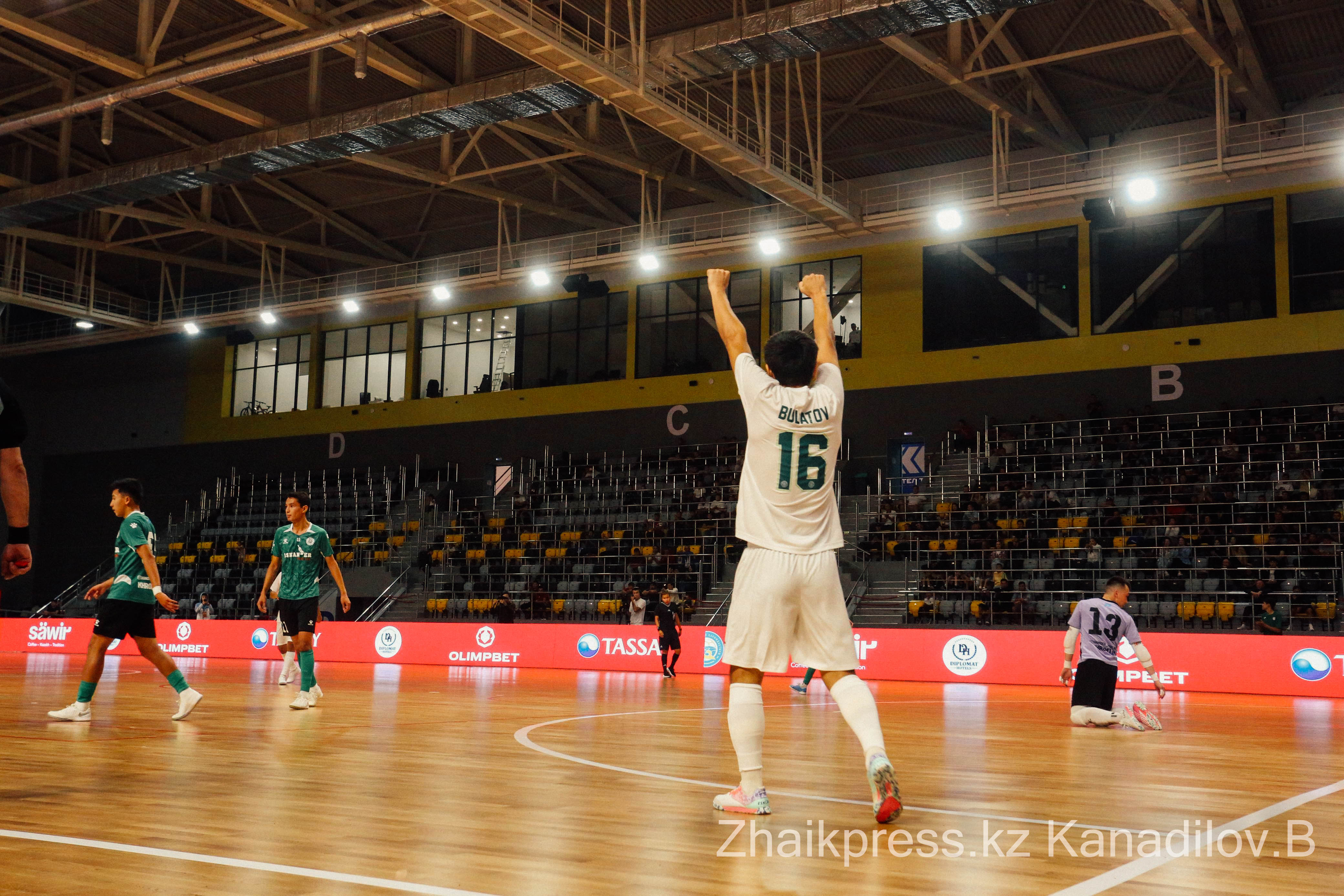 футзал бәйтерек (2)