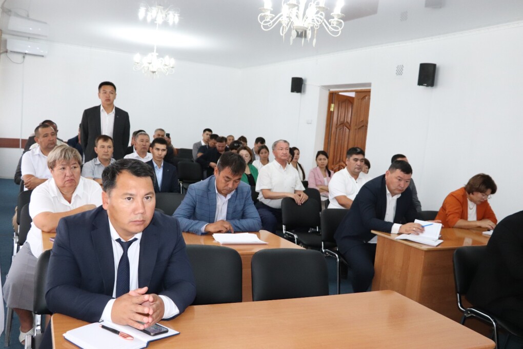 image-12-08-25-01-30-2