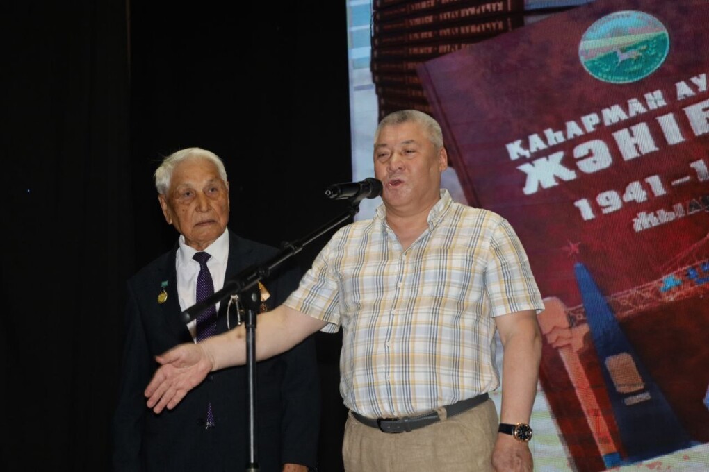 image-15-08-25-04-52-2