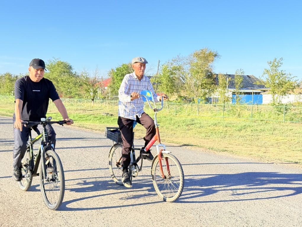 image-30-08-25-12-05-3