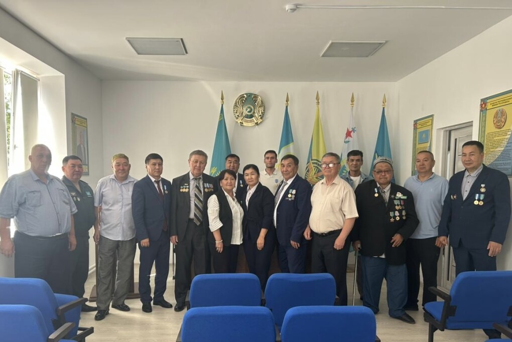 круглый стол семипалатенцев (2)