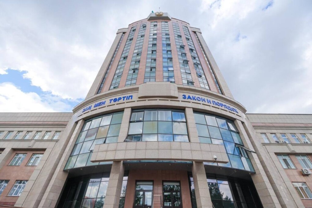 photo_5267118309088819215_y