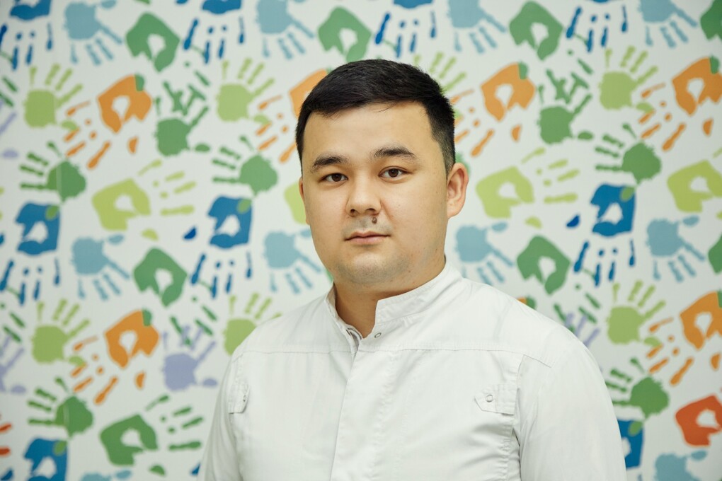 тіс дәрігері (2)