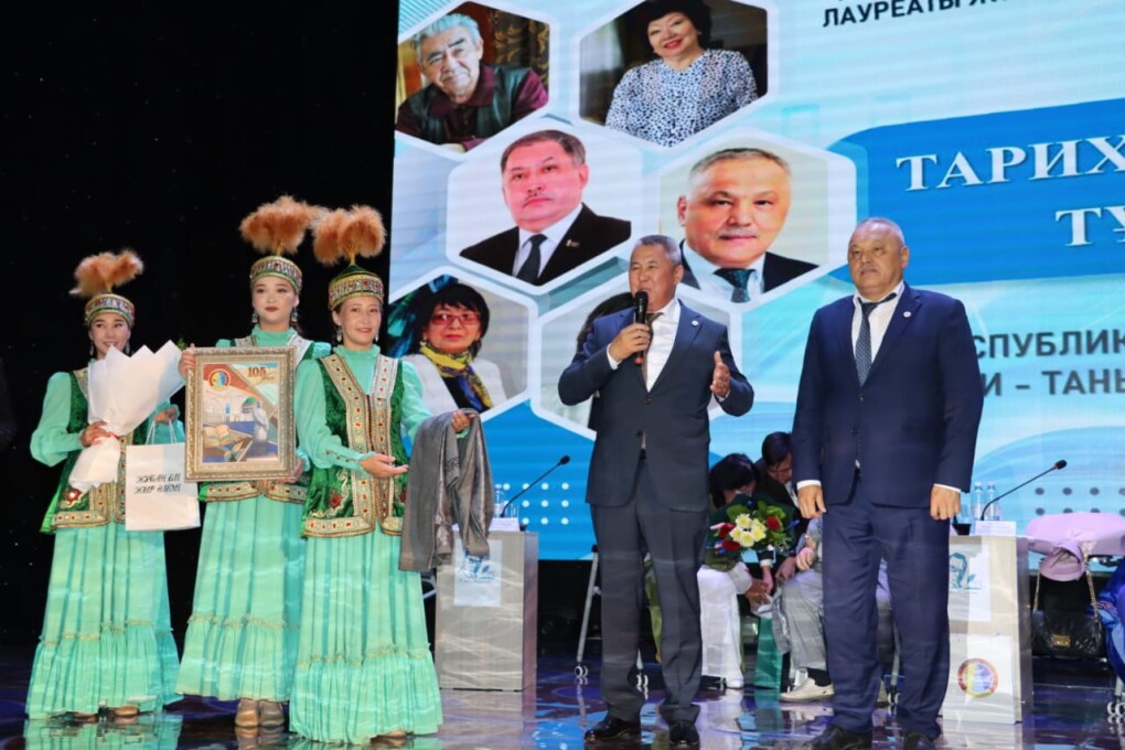 8a3762e6-9cb4-40a1-a986-da3cfc0f5be9