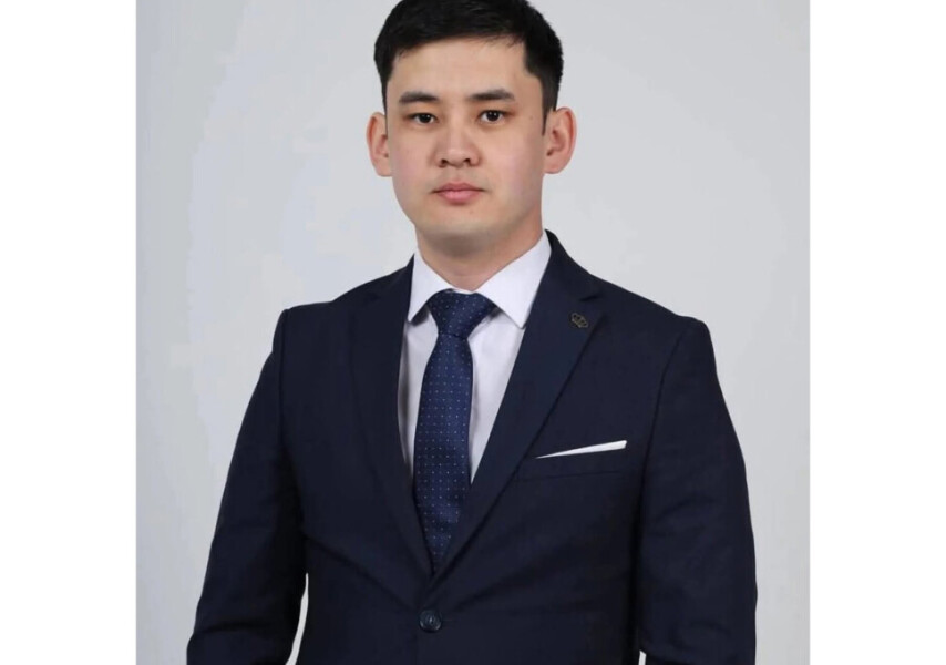 жоғалған және киска жалайды