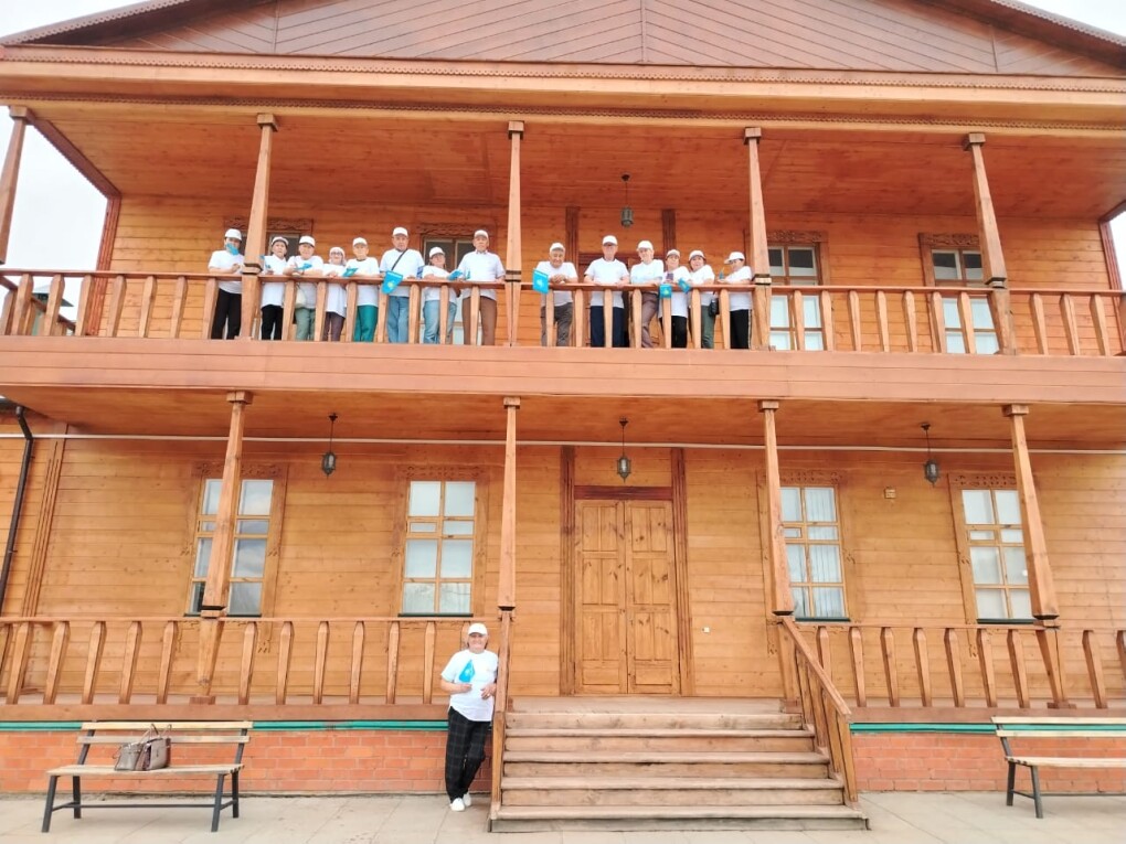 c0076f96-ad09-4814-bab9-532f55554bad