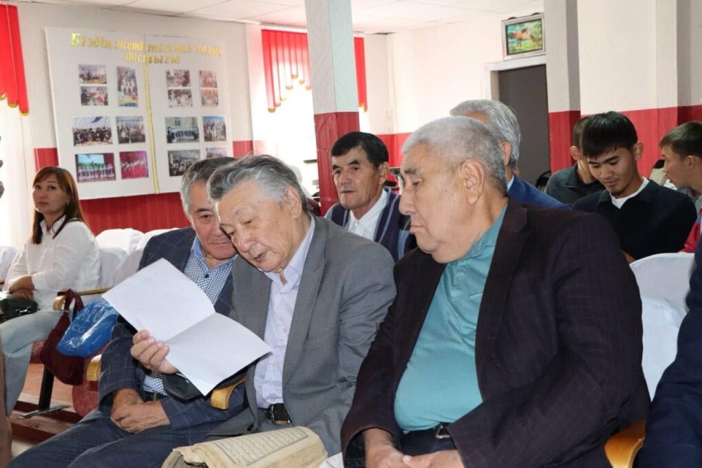 image-10-09-25-01-40