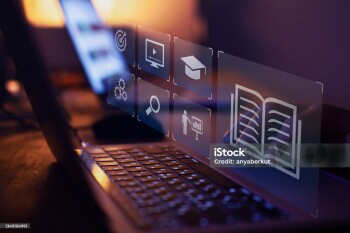 e-learning, online education concept, learn on internet