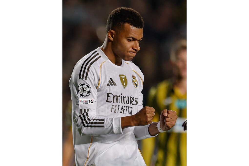 Кештердегі жезөкшелердің порно видеолары